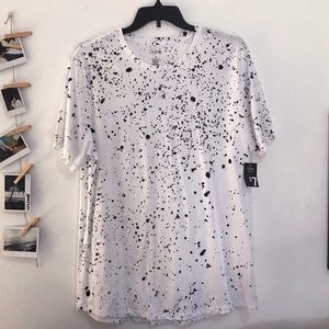 White Short Sleeve T-Shirt / Black Ink Splatter